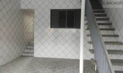 Casa à venda na Rua Carlos Spera, Jardim Sônia Maria, Mauá