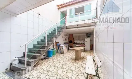Casa para Venda em Santo André, Utinga, 3 dormitórios, 1 suíte, 2 banheiros, 4 vagas