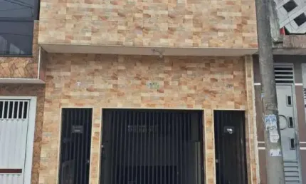 Casa à venda na Rua Ipê, Jardim Estrela, Mauá
