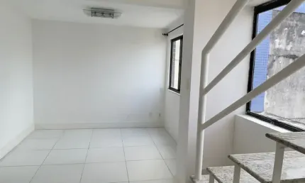 Cobertura a venda, 4/4, 02 suítes, 02 vagas de garagem