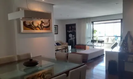 Apartamento 3/4, 166m2, 03 suítes, varanda, 04 vagas de garagem