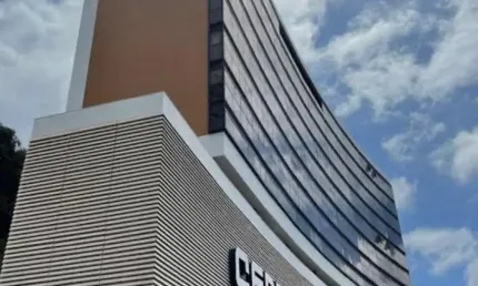 Sala comercial a venda, 32m, 1 banheiro, vaga de garagem