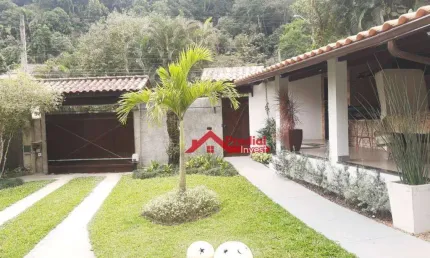 Casa com 3 dormitórios à venda, 400 m² por R$ 850.000,00 - Vila Progresso - Niterói/RJ