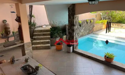 Casa com 5 dormitórios à venda, 490 m² por R$ 1.700.000,00 - Camboinhas - Niterói/RJ