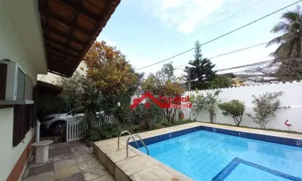 Casa com 3 dormitórios à venda por R$ 897.000,00 - Itaipu - Niterói/RJ