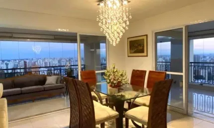 Cobertura com 320m2, 5 quartos, 5 súites, 4 vagas e piscina na varanda no Bairro da Vila Mariana
