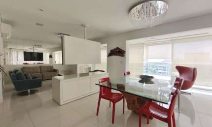 Linda cobertura Triplex, 377m2, 4 dorms, 3 suítes, 6 vgs em Moema, SP