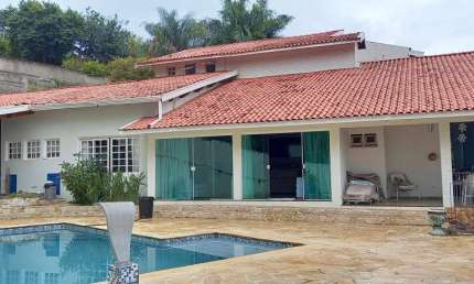 Casa à venda no Condomínio Estância Marambaia em Vinhedo/SP