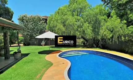 Casa à venda no Condomínio Estância Marambaia em Vinhedo/SP