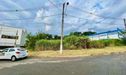 Terreno à venda no Distrito Industrial Benedito Storani em Vinhedo/SP