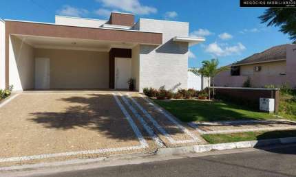 Casa à venda no Condomínio Bosque dos Cambarás em Valinhos/SP
