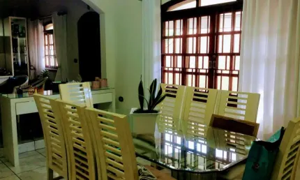 Casa com 3 quartos à venda na Rua Guerino Biazi, --, Vila Pasti, Louveira