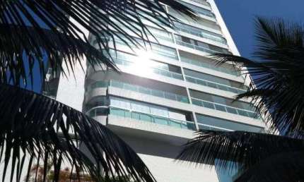 Apartamento à venda no bairro Canto do Forte na Praia Grande - SP.