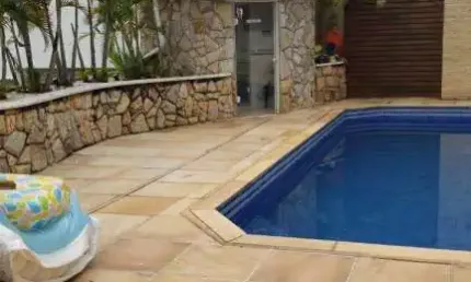 Casa à venda no Condomínio Estância Marambaia em Vinhedo/SP