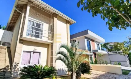 Casa à venda no Condomínio Portal do Jequitibá em Valinhos/SP