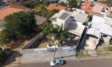 Casa à venda no JARDIM SÃO FRANCISCO em Valinhos/SP