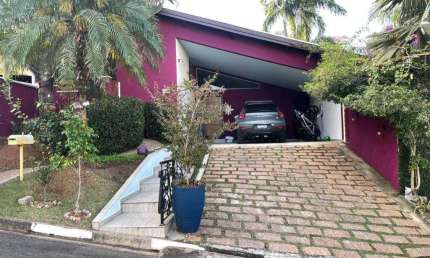 Casa à venda no Condomínio Residencial Colina dos Coqueiros em Valinhos/SP
