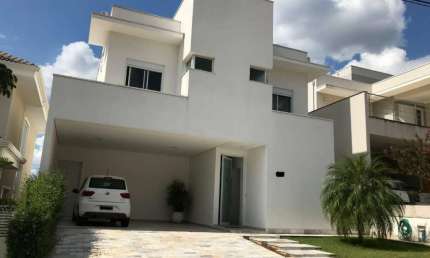 Casa à venda no Condomínio Portal do Jequitibá em Valinhos/SP