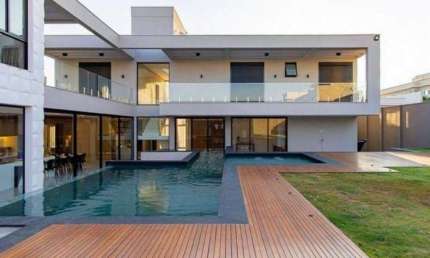Casa à venda no Condomínio Villa Lombarda em Valinhos/SP