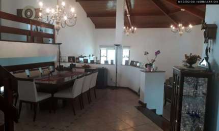 Casa à venda no Condomínio Vale do Itamaracá em Valinhos/SP