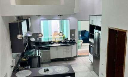 Excelente Casa a Venda no Bairro Jardim Pacaembu em Jundiaí SP.
