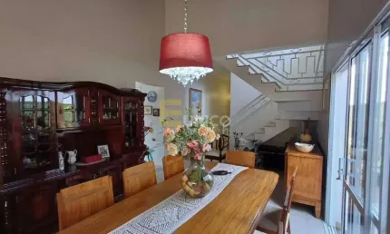 Casa em condomínio à venda no Condomínio Madre Maria Vilac em Valinhos/SP