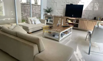 Casa á Venda no Condomínio Alpes na cidade de Vinhedo/SP