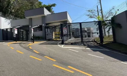 Terreno à venda no Condomínio Portal do Bosque em Louveira/SP