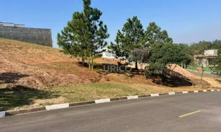 Terreno à venda no Condomínio Villa Lombarda em Valinhos/SP