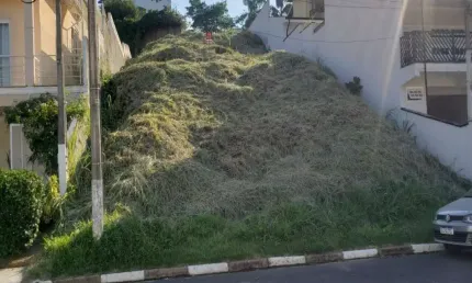 Terreno à venda no Condomínio Residencial Maison Blanche em Valinhos/SP