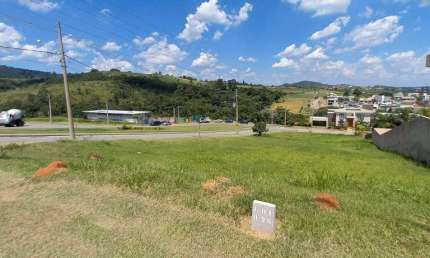 Terreno à venda no Condomínio Campo de Toscana em Vinhedo/SP