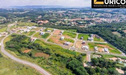 Terreno á venda no Condomínio Santa Isabel II - Louveira SP