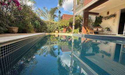 Casa em condomínio à venda no Condomínio Recanto dos Paturis em Vinhedo/SP