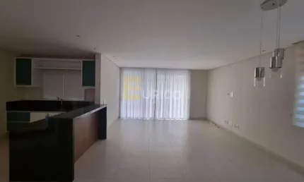 Casa à venda no Condomínio Portal do Jequitibá em Valinhos/SP