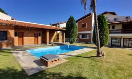 Casa em condomínio à venda no Condomínio Estância Marambaia em Vinhedo/SP
