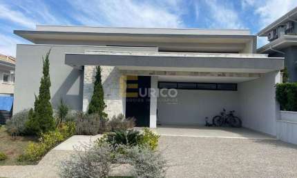 Casa à venda no Condomínio Porto Seguro Village em Valinhos/SP