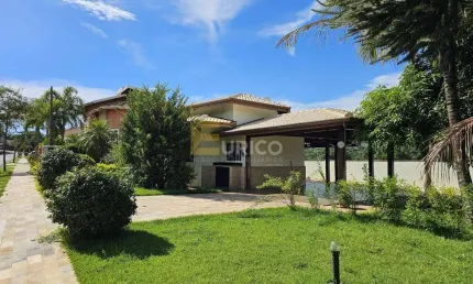 Casa em condomínio à venda no Condomínio Residencial Terras do Caribe em Valinhos/SP