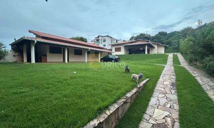 Casa em condomínio à venda no Condomínio Recanto Florido em Vinhedo/SP