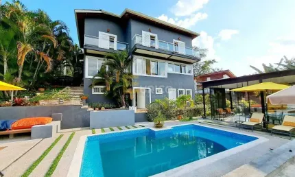 Casa em condomínio à venda no Condomínio Vale da Santa Fé em Vinhedo/SP