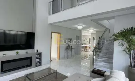 Casa em condomínio à venda no Condomínio Residencial Mont'Alcino em Valinhos/SP