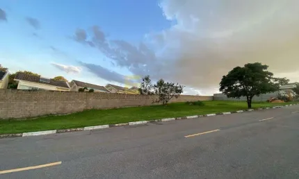 Ótimo Terreno de esquina no Condomínio Villa D'oro / Vinhedo