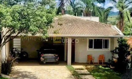 Casa em condomínio à venda no Condomínio Vila de São Lourenço em Valinhos/SP