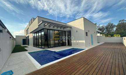 Casa Térrea de Alto Padrão no Condomínio Residencial Arboretum – Vinhedo/SP