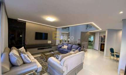 Linda casa no Condomínio Piemonte para venda em Vinhedo/SP,