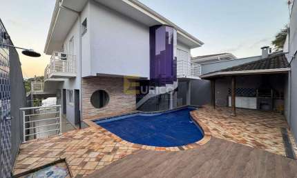 Casa disponível para Locação no Condomínio Terras de São Francisco na Cidade de Vinhedo -SP
