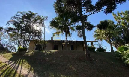 Casa Térrea com Estilo de Chácara para Locação – Condomínio Santa Fé – Vinhedo/SP