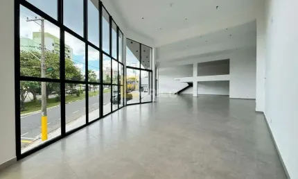 Prédio Comercial para aluguel no JARDIM SANTO ANTÔNIO em Valinhos/SP