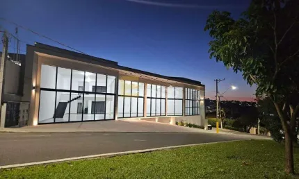 Prédio Comercial para aluguel no JARDIM SANTO ANTÔNIO em Valinhos/SP