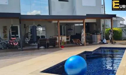 Casa em condomínio à venda no Condomínio Morada das Nascentes em Valinhos/SP