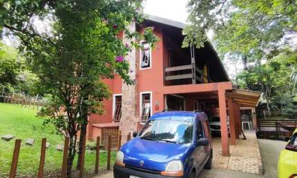 RESIDENCIA, COND, 300 M2, 4 QTOS (1 SUITE), LINDO TER COM 1.930 M2 (PARTE IDEAL - EM REGULARIZAÇÃO)
